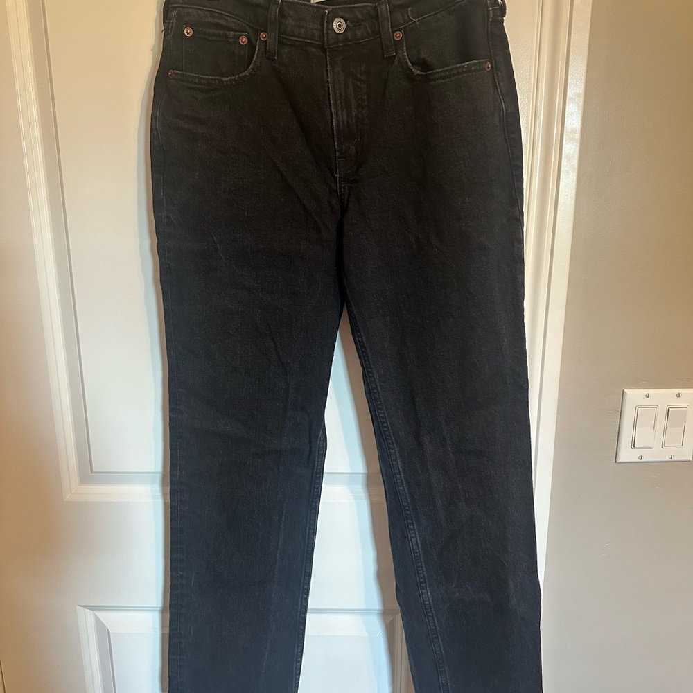 Abercrombie & Fitch Women’s Black 90s straight mid rise Jeans,27R worn once!